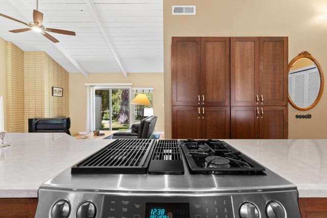 238 E Hilton Drive, Boulder Creek, CA 95006