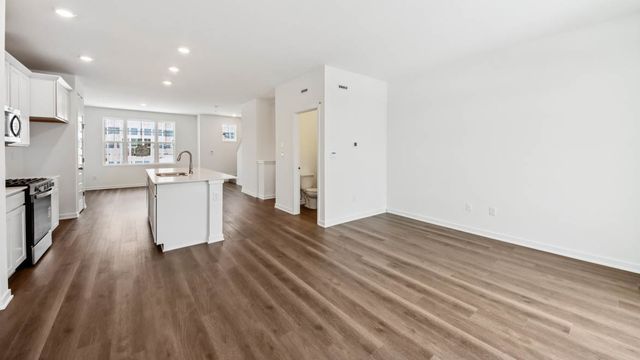 549 yosemite Way, Mundelein, IL 60060