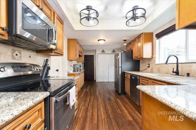 1114 NW 11th St, Meridian, ID 83642