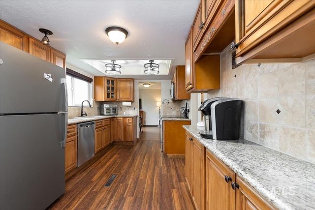 1114 NW 11th St, Meridian, ID 83642