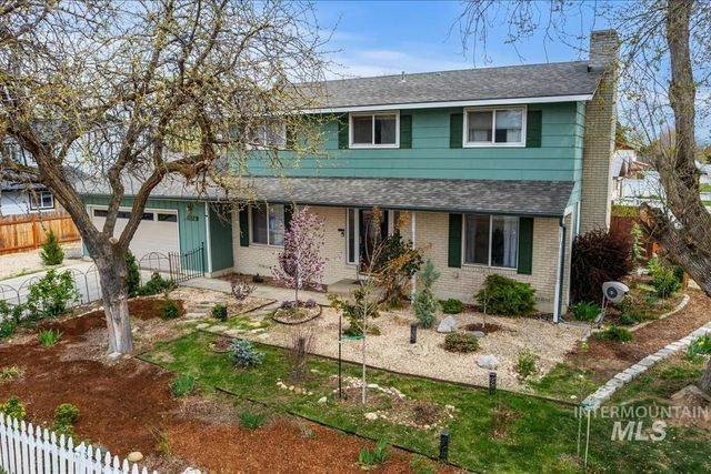 1114 NW 11th St, Meridian, ID 83642