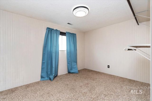 1114 NW 11th St, Meridian, ID 83642