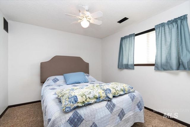 1114 NW 11th St, Meridian, ID 83642