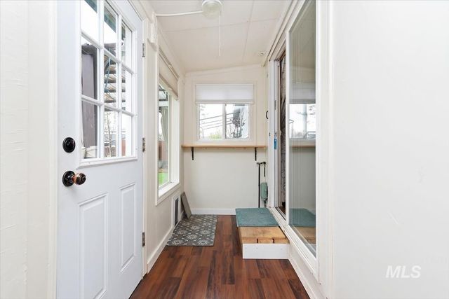 1114 NW 11th St, Meridian, ID 83642