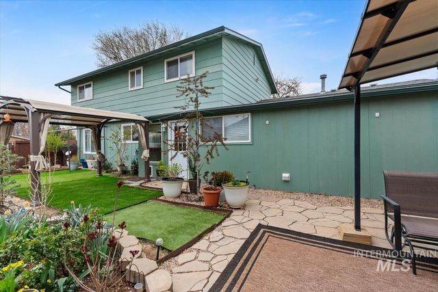 1114 NW 11th St, Meridian, ID 83642