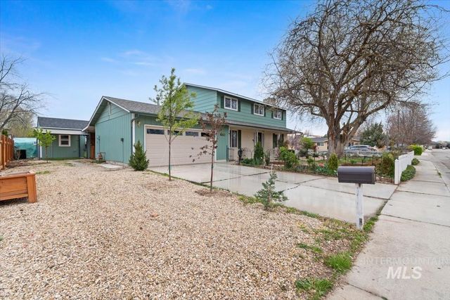 1114 NW 11th St, Meridian, ID 83642