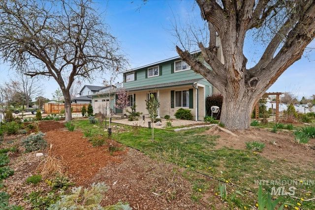 1114 NW 11th St, Meridian, ID 83642