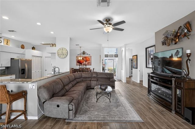 9131 Old Hickory CIR, Fort Myers, FL 33912