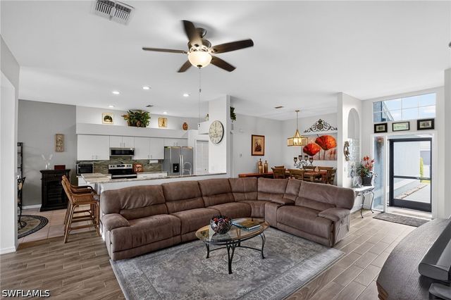 9131 Old Hickory CIR, Fort Myers, FL 33912