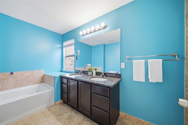 4122 Ash Tree Lane, Howell, MI 48843