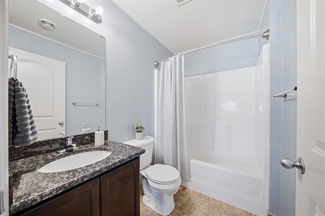 4122 Ash Tree Lane, Howell, MI 48843