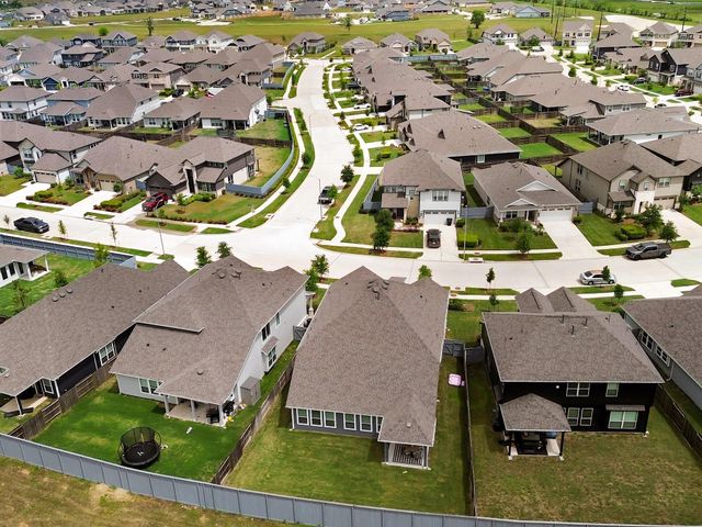 32423 Fly Fish Way, Fulshear, TX 77441