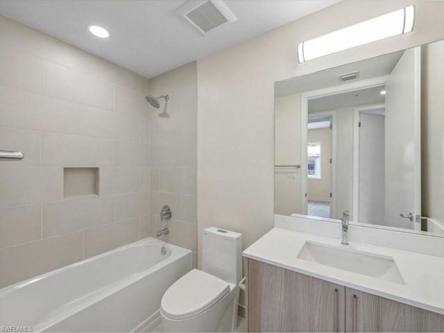 26589 Rosewood Pointe DR 306, Bonita Springs, FL 34135