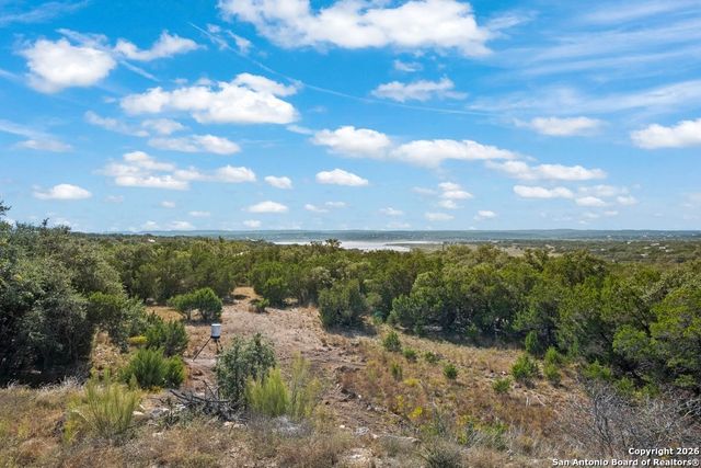 901 Cedar Rise, Canyon Lake, TX 78133