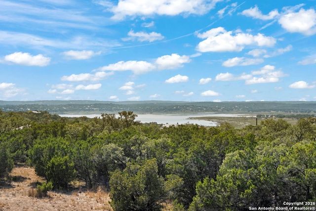 901 Cedar Rise, Canyon Lake, TX 78133