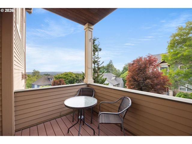 10225 Nw LANGWORTHY Ter, Portland, OR 97229