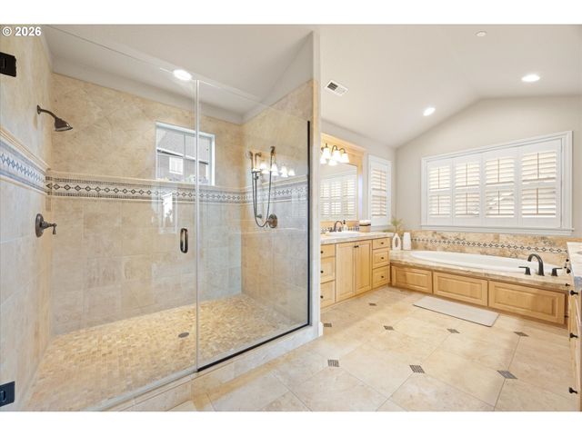 10225 Nw LANGWORTHY Ter, Portland, OR 97229