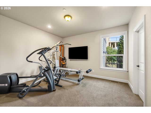 10225 Nw LANGWORTHY Ter, Portland, OR 97229