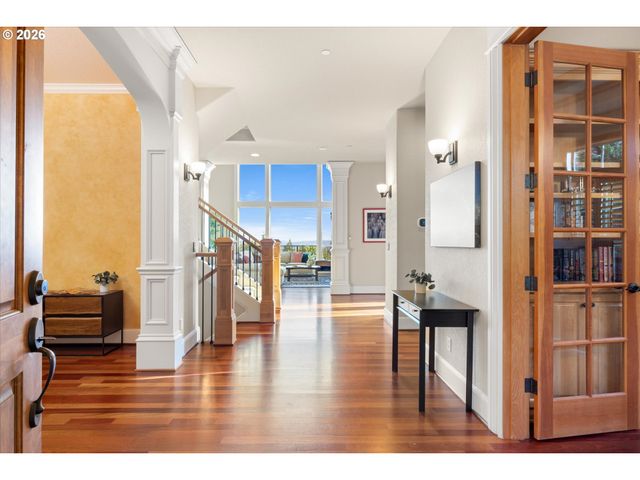 10225 Nw LANGWORTHY Ter, Portland, OR 97229