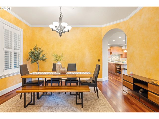 10225 Nw LANGWORTHY Ter, Portland, OR 97229