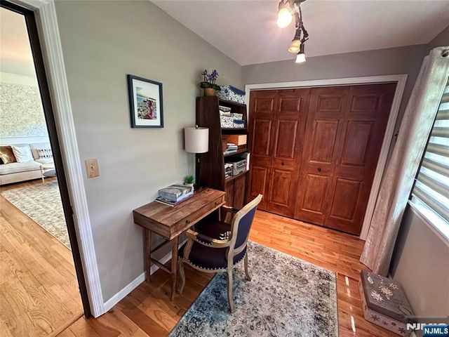 13 Oak Street, Wanaque, NJ 07420