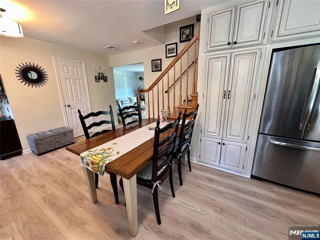 13 Oak Street, Wanaque, NJ 07420