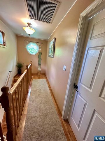 13 Oak Street, Wanaque, NJ 07420