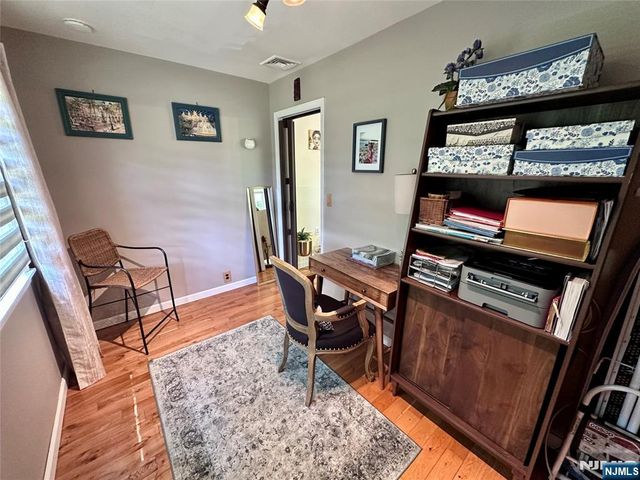 13 Oak Street, Wanaque, NJ 07420