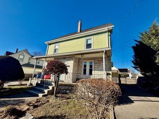 29 Trafford St 1, Quincy, MA 02169
