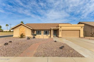 4154 W QUESTA Drive, Glendale, AZ 85310