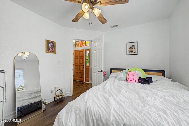 1202 W SEA BASS Court, Gilbert, AZ 85233