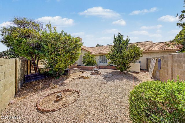 1202 W SEA BASS Court, Gilbert, AZ 85233