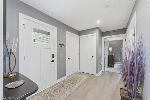 3111 Starlight Circle, Akron, OH 44312