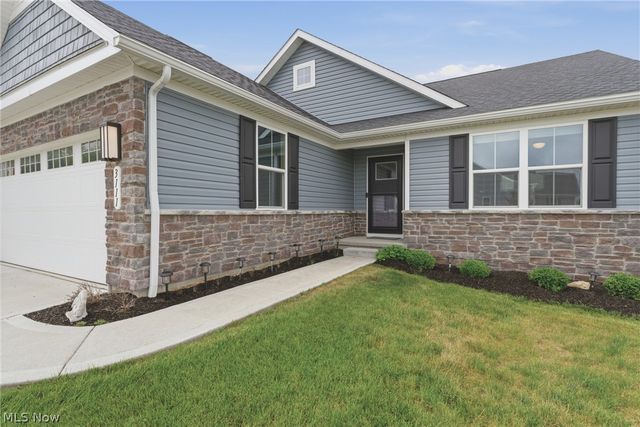 3111 Starlight Circle, Akron, OH 44312