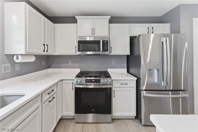 3111 Starlight Circle, Akron, OH 44312