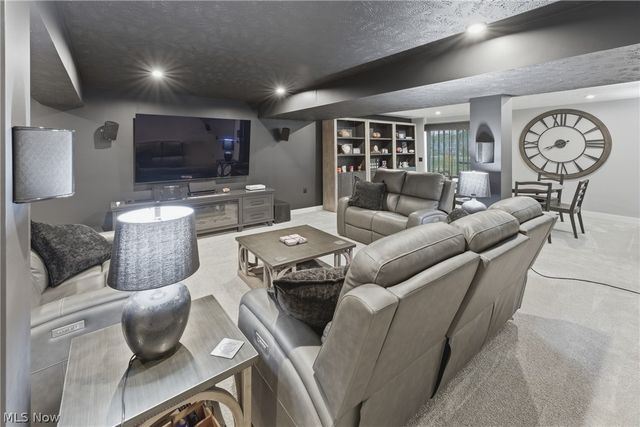 3111 Starlight Circle, Akron, OH 44312