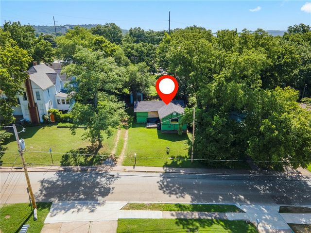 104 S Duncan Avenue, Fayetteville, AR 72701