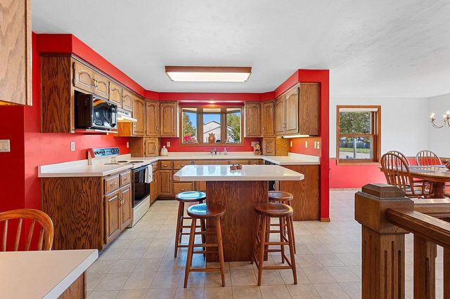 102 ACREVIEW DRIVE, De Pere, WI 54115