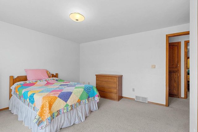102 ACREVIEW DRIVE, De Pere, WI 54115