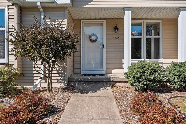 102 ACREVIEW DRIVE, De Pere, WI 54115