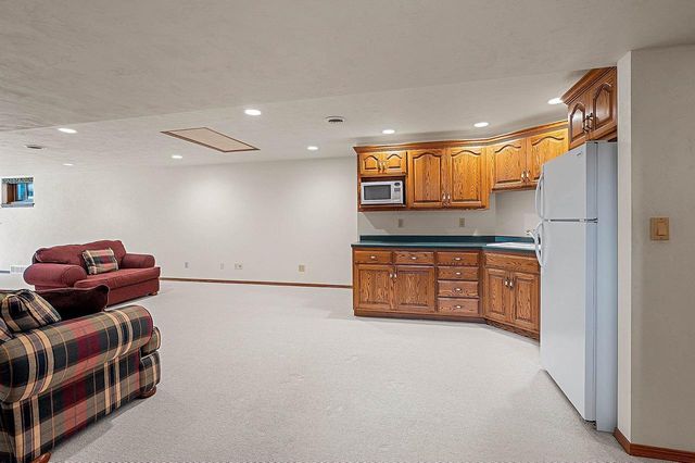 102 ACREVIEW DRIVE, De Pere, WI 54115