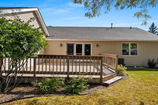 102 ACREVIEW DRIVE, De Pere, WI 54115