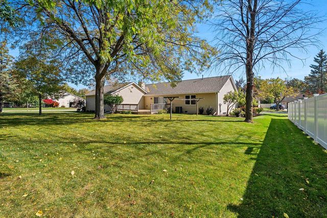 102 ACREVIEW DRIVE, De Pere, WI 54115