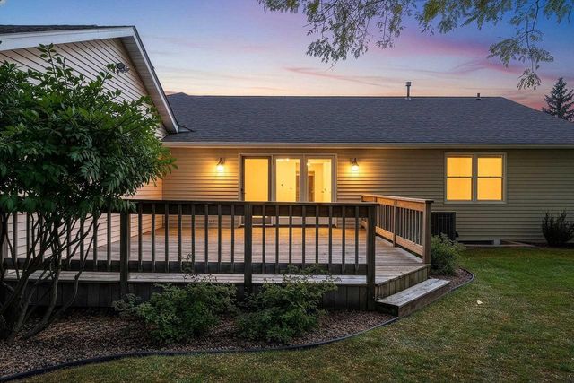102 ACREVIEW DRIVE, De Pere, WI 54115