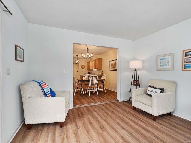 9023 Falcons Run, Fort Wayne, IN 46825