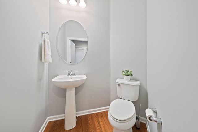 33 Kelly Way 33, Canton, MA 02021