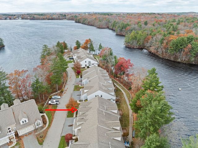 33 Kelly Way 33, Canton, MA 02021