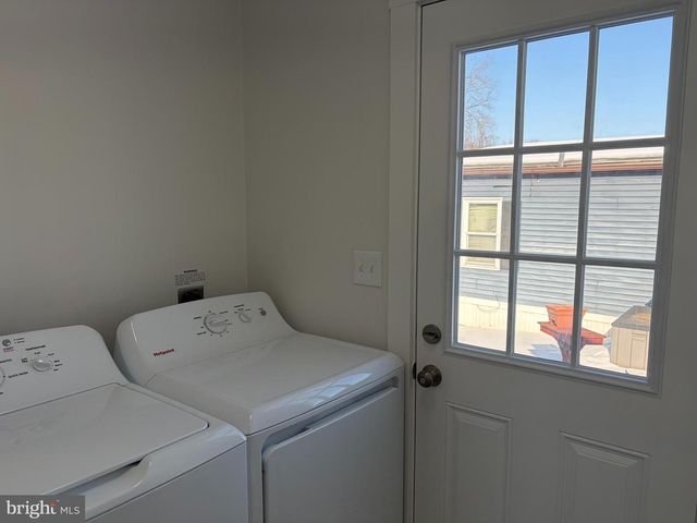 14 MANGO TRL, Middle River, MD 21220