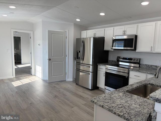 14 MANGO TRL, Middle River, MD 21220