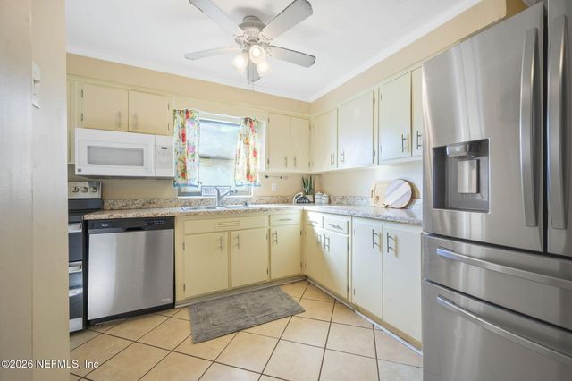 431 VALDERIA Drive, Orange Park, FL 32073